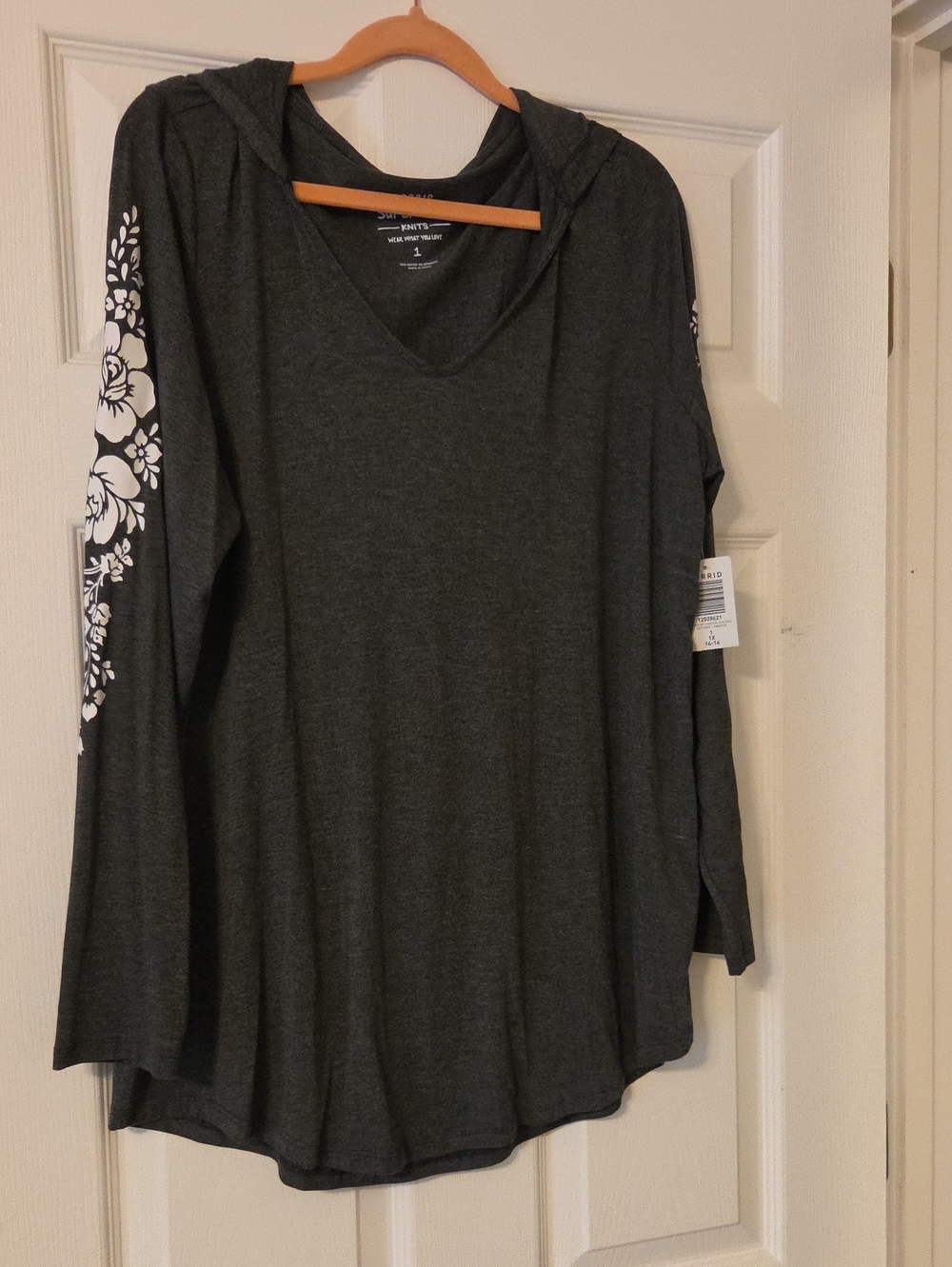 torrid Dark Charcoal Hooded V-Neck Top with White Floral Sleeve Detail